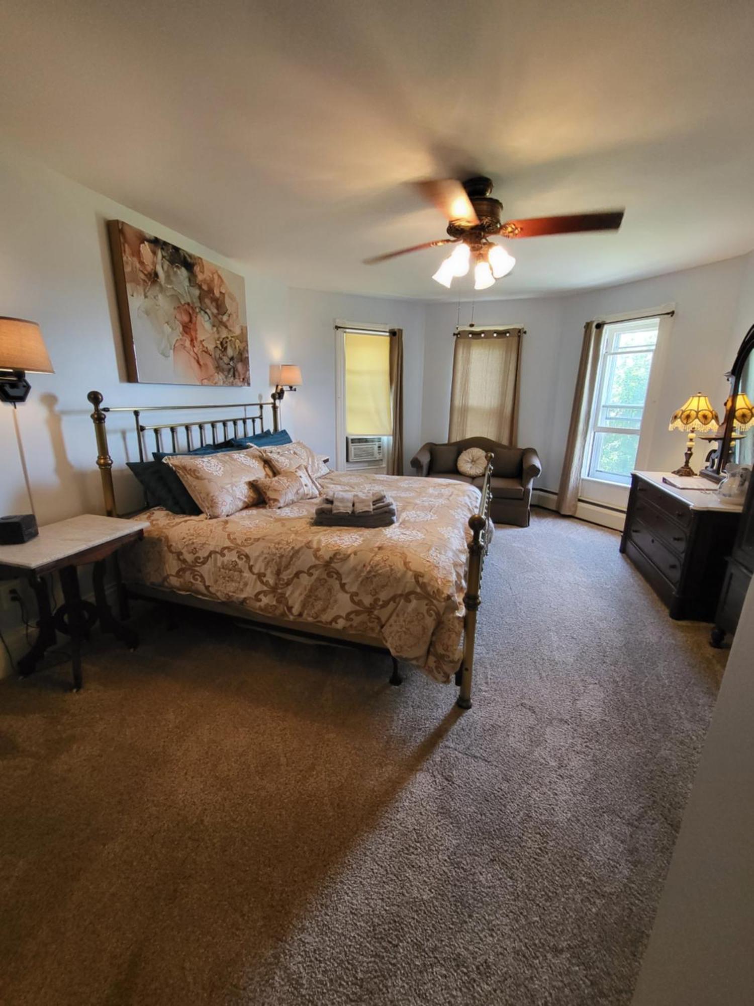 The Fox And The Grapes Bed & Breakfast Lodi Exterior photo