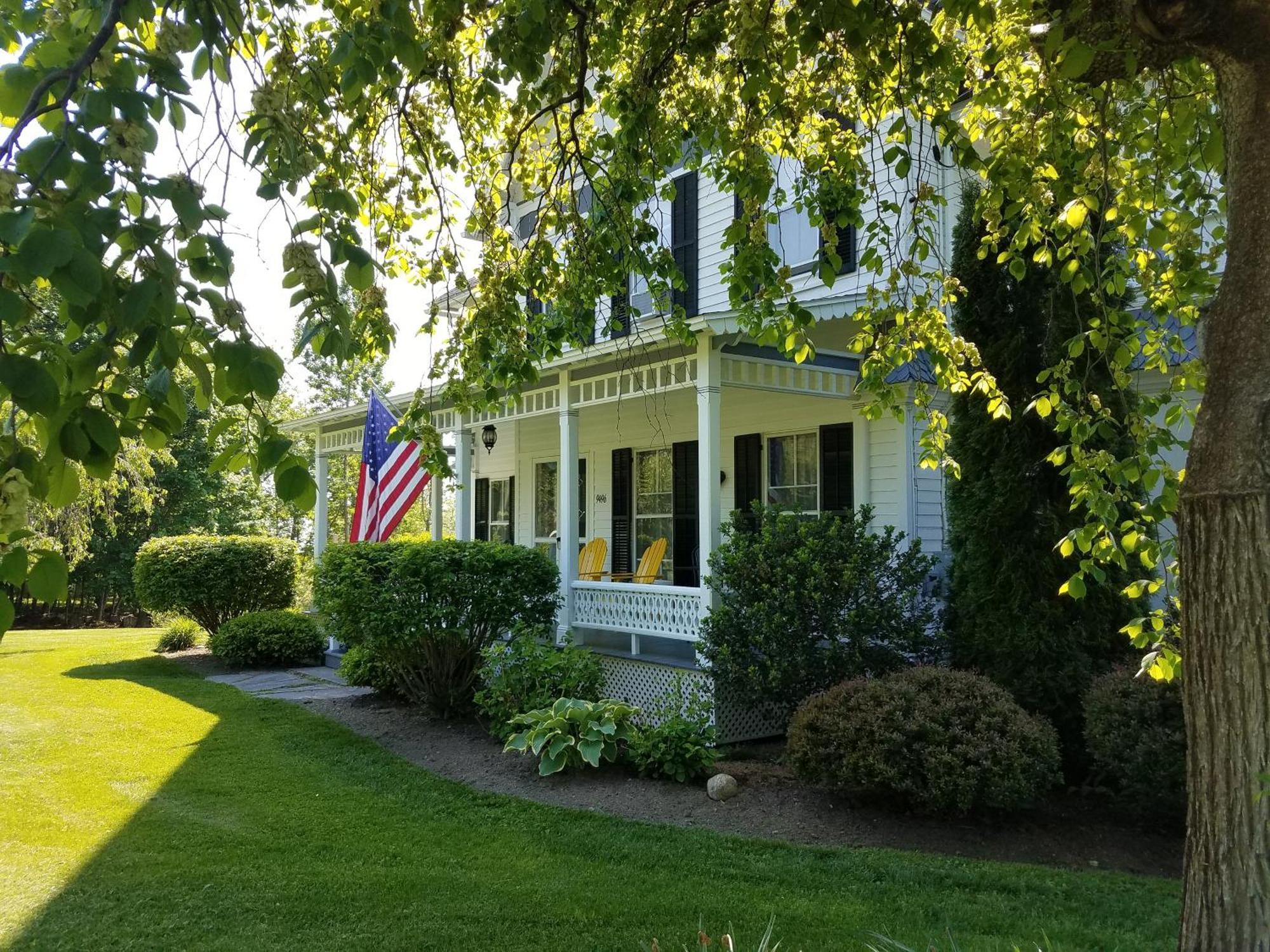 The Fox And The Grapes Bed & Breakfast Lodi Exterior photo