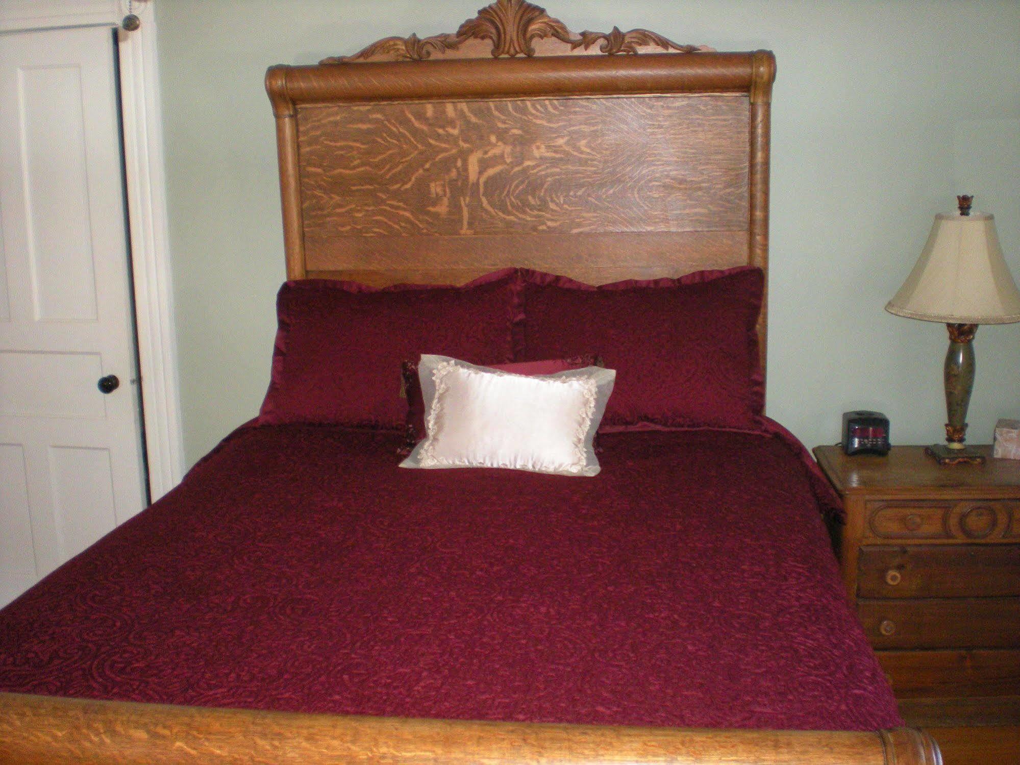 The Fox And The Grapes Bed & Breakfast Lodi Exterior photo