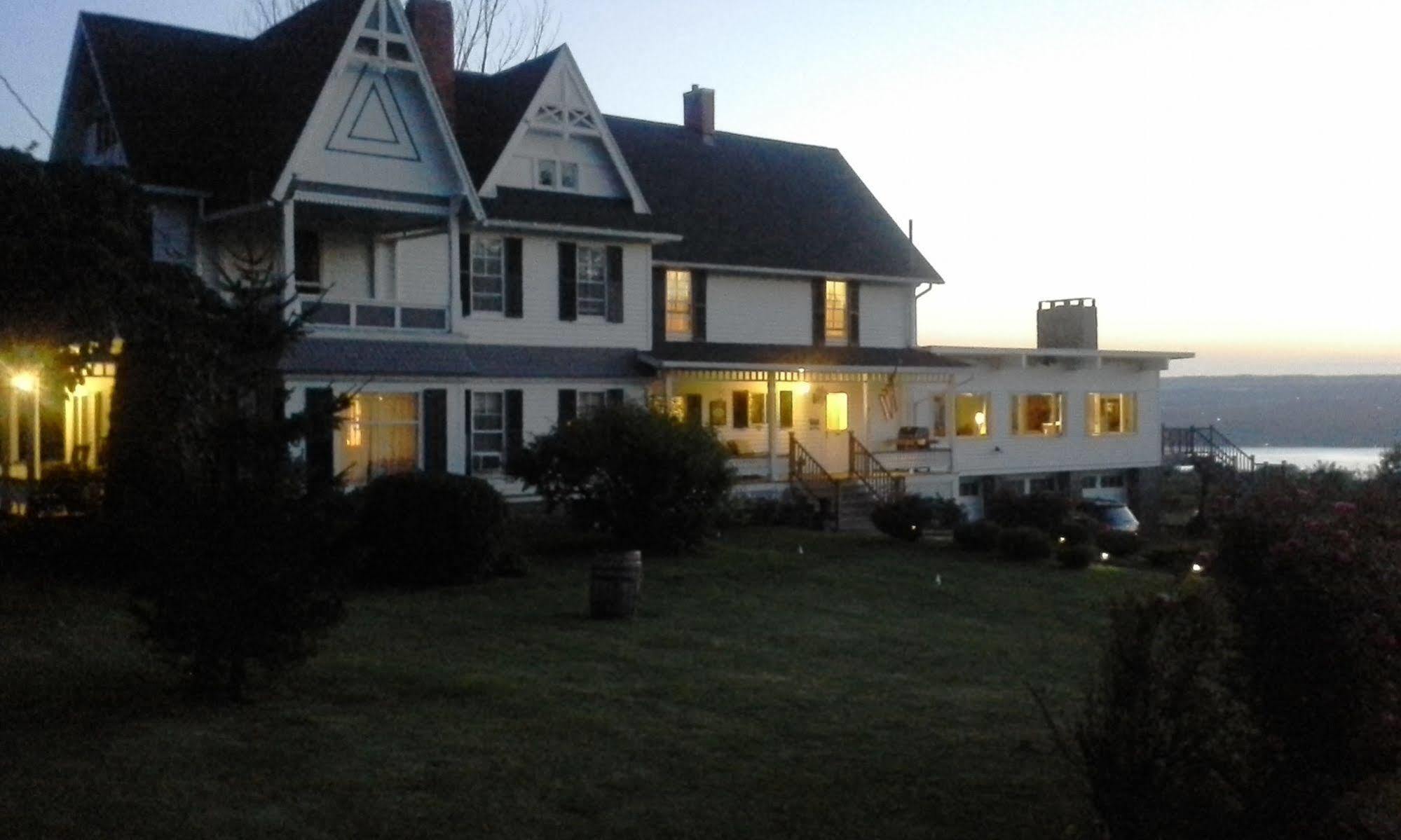 The Fox And The Grapes Bed & Breakfast Lodi Exterior photo